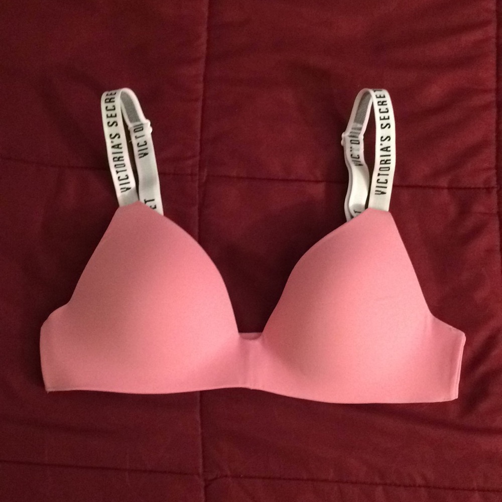 Victoria’s Secret 32B T-shirt Bra
